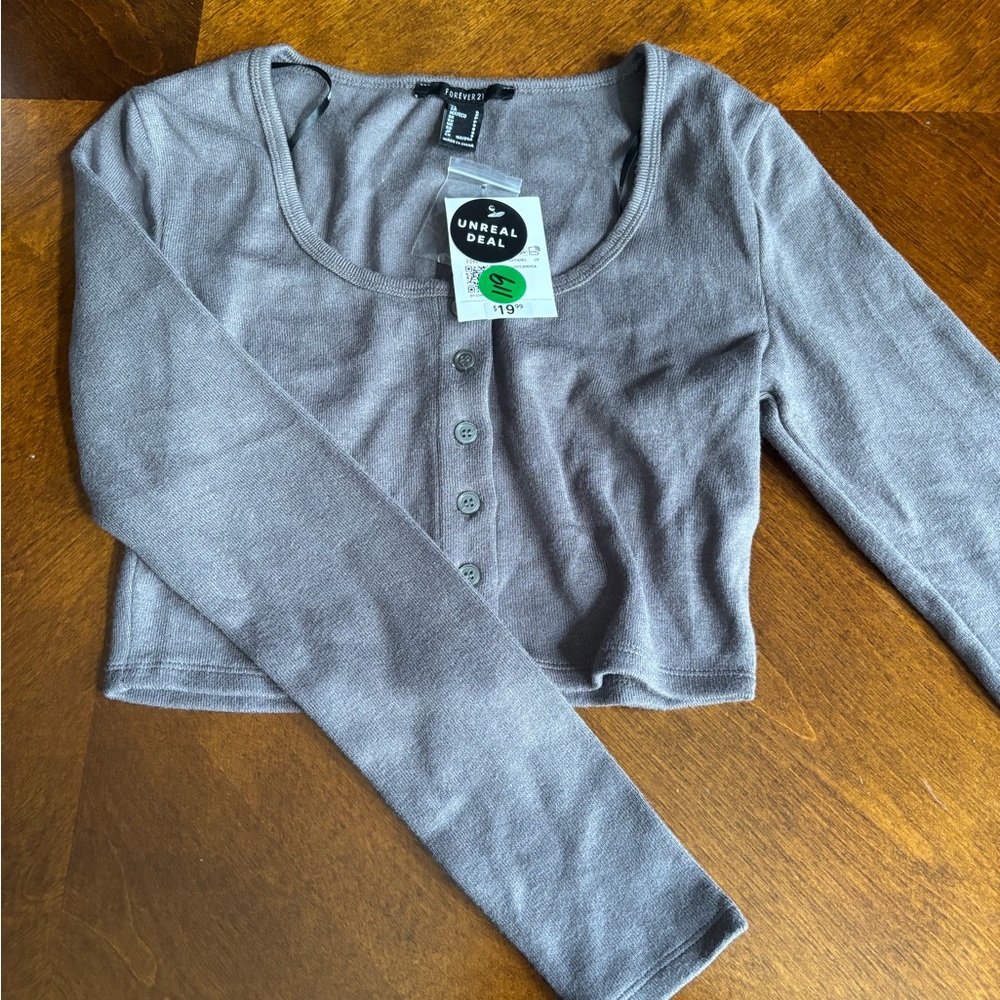 NWT- Forever 21 Gray Cropped Long Sleeve Top
